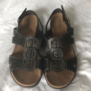 Clarks Size 10 Sandal